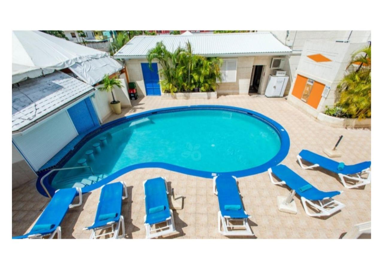 Ocean 15 Hotel Christ Church Buitenkant foto
